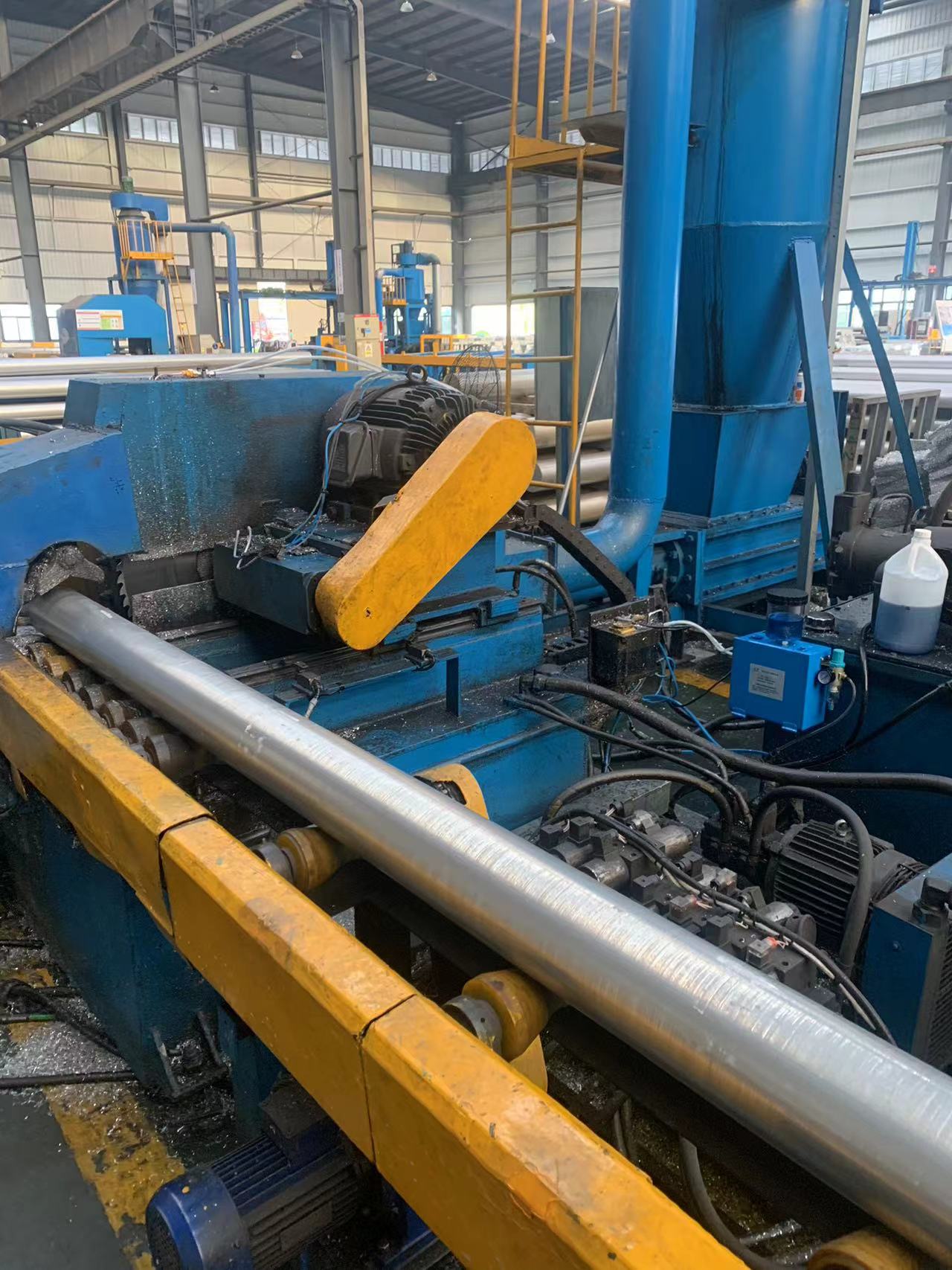 铝棒厂微量润滑铝棒锯切应用